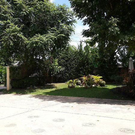 Garden Corner Resort & Hotel بيتسانولوك المظهر الخارجي الصورة