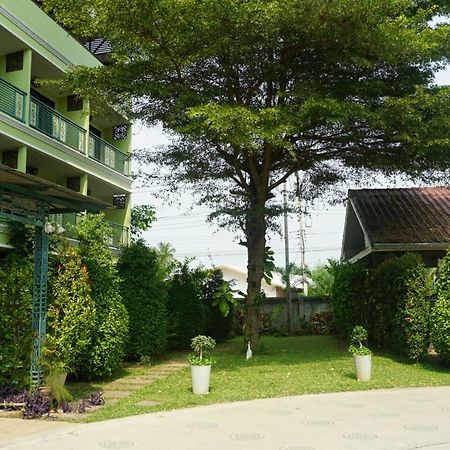 Garden Corner Resort & Hotel بيتسانولوك المظهر الخارجي الصورة