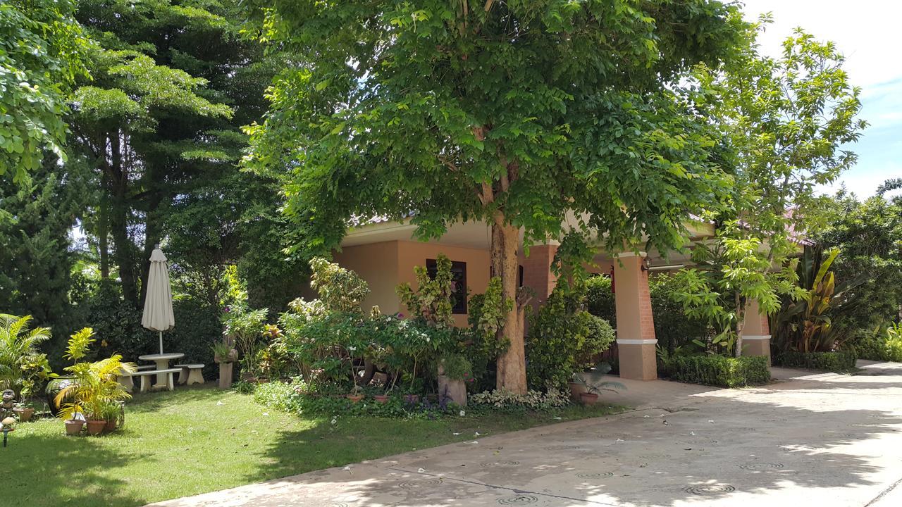 Garden Corner Resort & Hotel بيتسانولوك المظهر الخارجي الصورة
