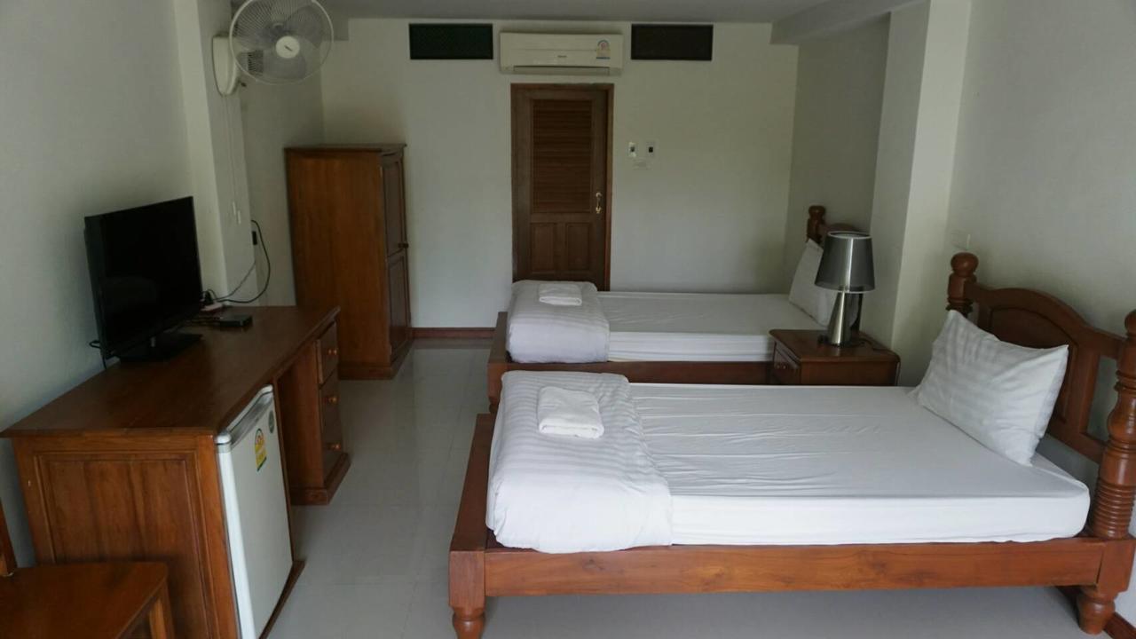 Garden Corner Resort & Hotel بيتسانولوك المظهر الخارجي الصورة